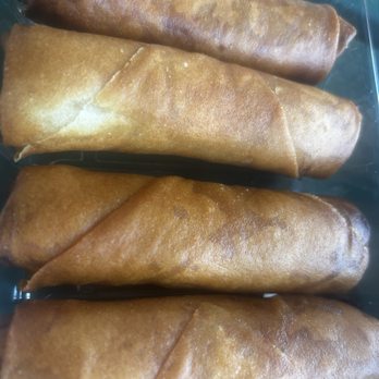 Thai Food Express - Spring rolls - actually comes with 5 and were tasty but a bit overcooked (greasy) - Food Trucks Near Me - Hauula, Hawaii