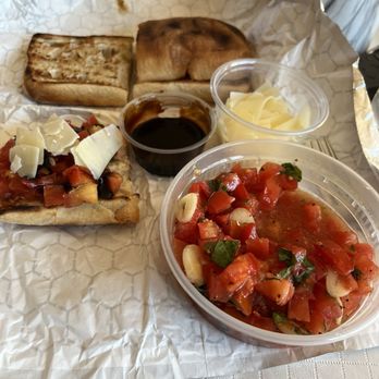 La Tavolata Italian Kitchen - Tomato Basil Bruschetta - Italian Near Me - Minneapolis, Minnesota La Tavolata Italian Kitchen - Tomato Basil Bruschetta - Italian Near Me - Minneapolis, Minnesota