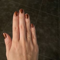 Nail Tech - gel manicure by Lee