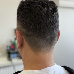 LA Mode Beauty - Cut by Ana