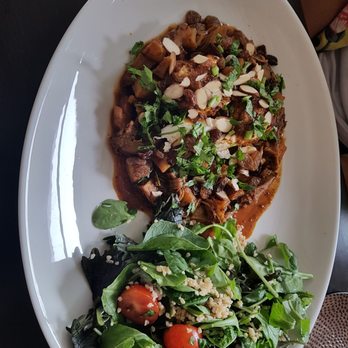 Ricarda's - The lamb confit - Mediterranean Near Me - Toronto, Ontario Ricarda's - The lamb confit - Mediterranean Near Me - Toronto, Ontario