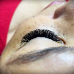 Lash Queen International - Mega volume