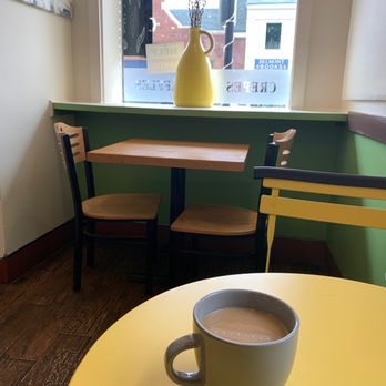 Bellmont Caffe - Coffee and seating - Coffee & Tea Near Me - Belmont, Massachusetts