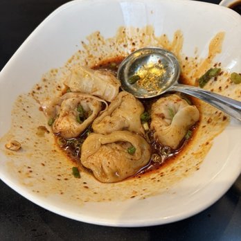 Din Tai Fung - Chicken Spicy Wontons (8 each) - Taiwanese Near Me - Seattle, Washington