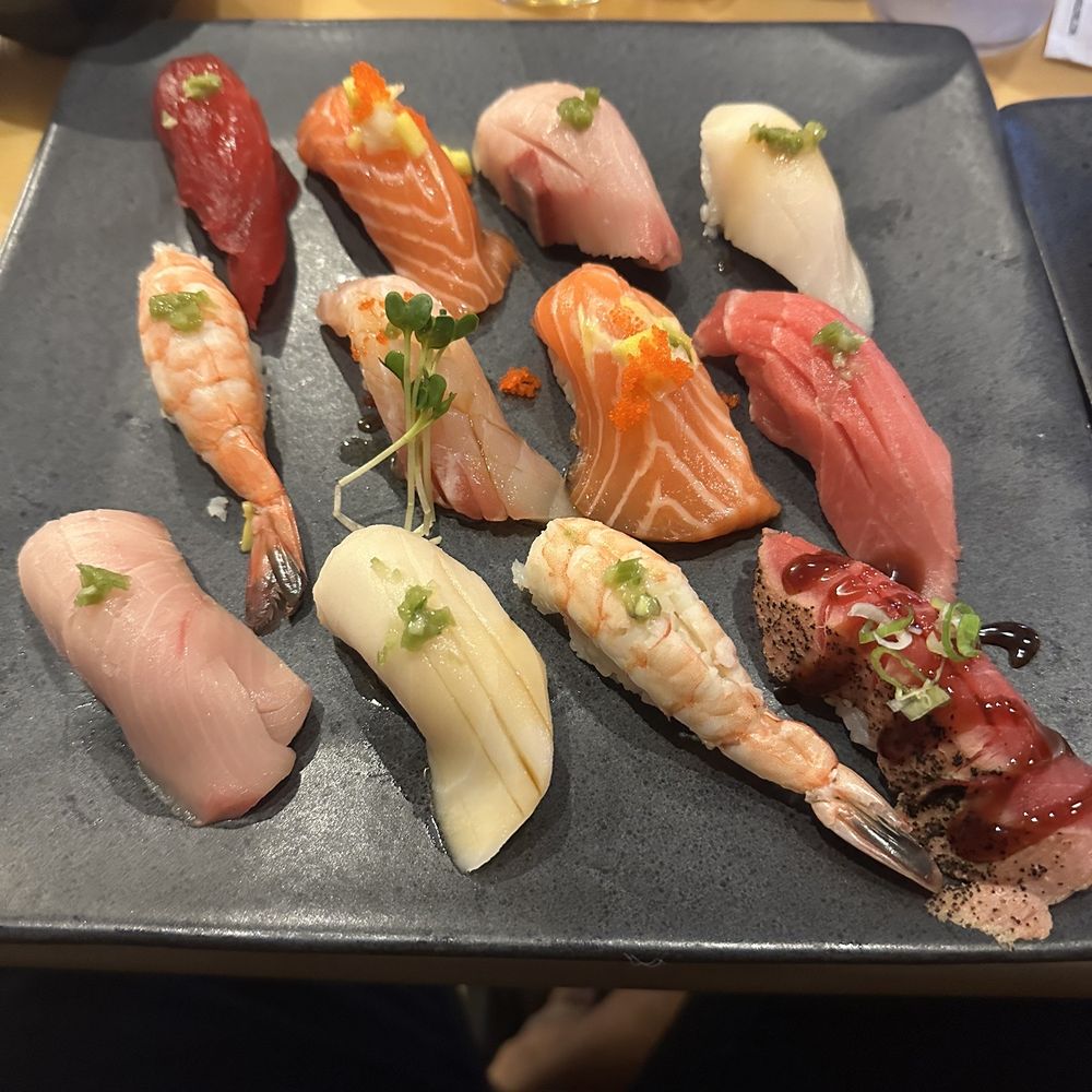 Kiku Sushi - Nigiri Sushi Deluxe chefs choice - Sushi Bars Near Me - Baltimore, Maryland