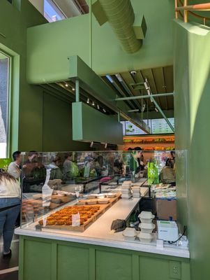 NaiSnow Tea and Bakery Flushing by null