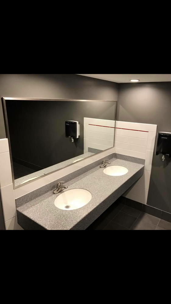 ABLE AUTO GLASS & GLAZING 16 Photos 6 Greenwood St Rear, Wakefield, Massachusetts Glass