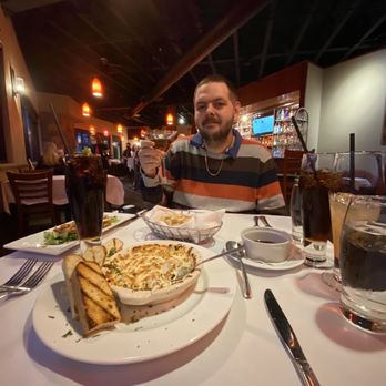 Toscanos - Seating - Italian Near Me - Puyallup, Washington Toscanos - Seating - Italian Near Me - Puyallup, Washington