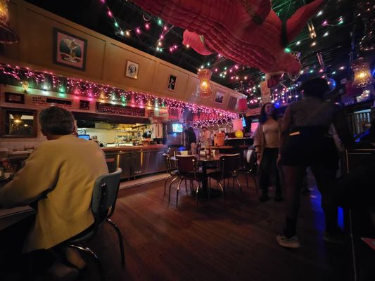 Gene's by null