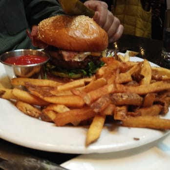 Local Restaurant & Bar - Their Burger is alright. Not a bad place for bar food. - New American Near Me - Jackson, Wyoming Local Restaurant & Bar - Their Burger is alright. Not a bad place for bar food. - New American Near Me - Jackson, Wyoming