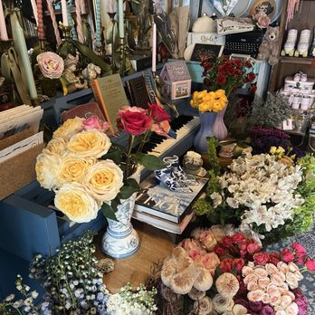 Blooming Floral Cafe - Coffee & Tea Near Me - Tampa, Florida