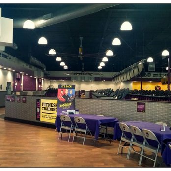 Planet Fitness - CheckIn front desk. - Gyms Near Me - El Monte, California Planet Fitness - CheckIn front desk. - Gyms Near Me - El Monte, California