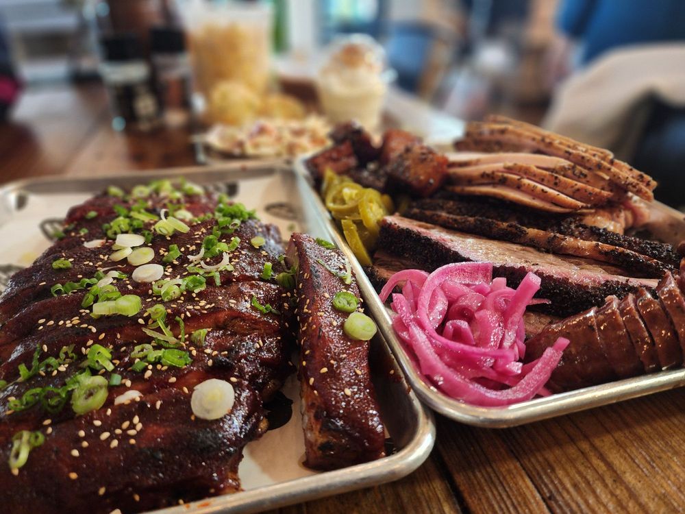 Eaker Barbecue Logo