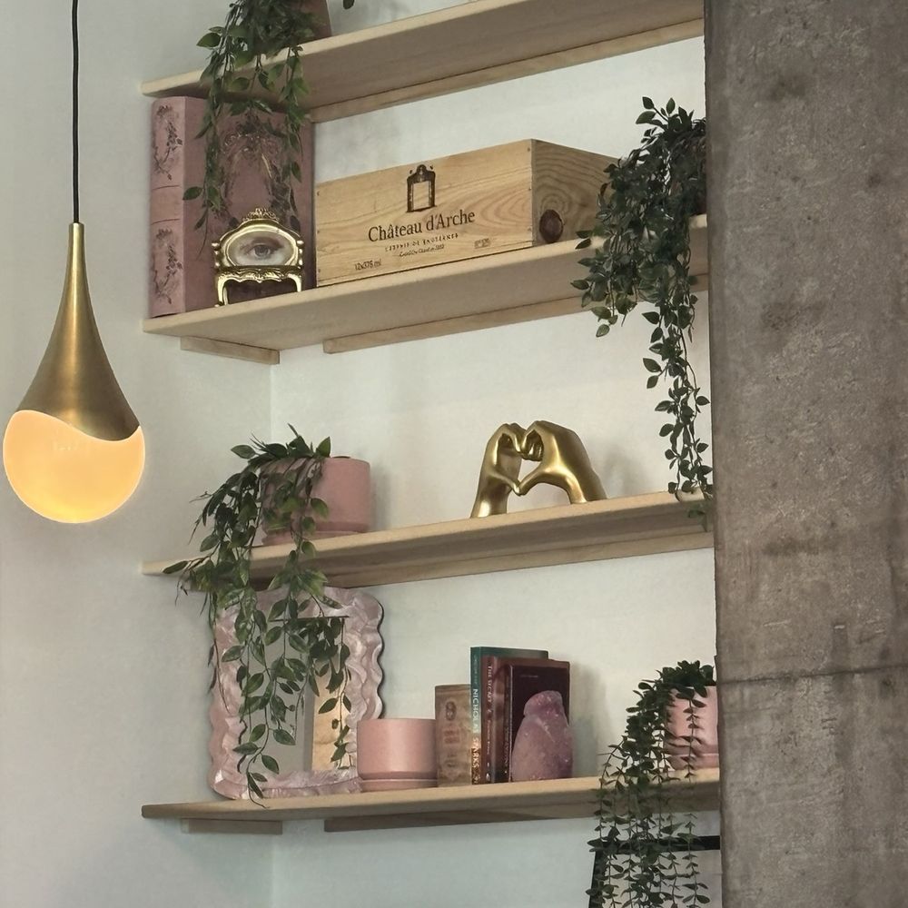 Aruma Cafe - Decor - Desserts Near Me - Tempe, Arizona