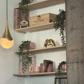 Aruma Cafe - Decor - Desserts Near Me - Tempe, Arizona