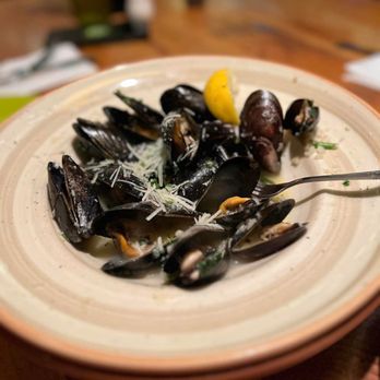 The Garlic - Garlic Mussels - Italian Near Me - New Smyrna Beach, Florida The Garlic - Garlic Mussels - Italian Near Me - New Smyrna Beach, Florida