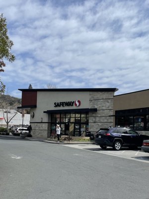 Safeway by null