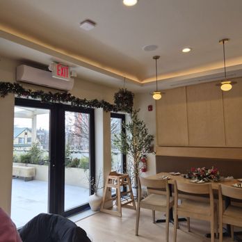 AURI - Inside - Bakeries Near Me - Fort Lee, New Jersey AURI - Inside - Bakeries Near Me - Fort Lee, New Jersey