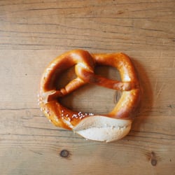 Jagdschloss - Fresh yummy pretzels