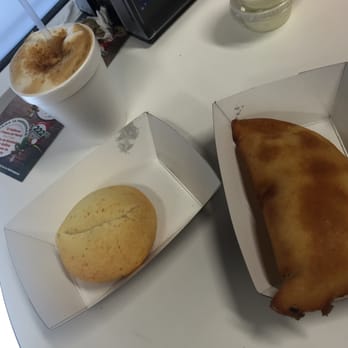 El Arepazo Doral - Empabada de queso - Venezuelan Near Me - Doral, Florida
