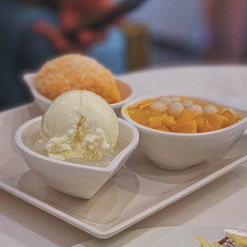 Mango Mango Dessert - 芒之恋 - Desserts Near Me - Flushing, New York
