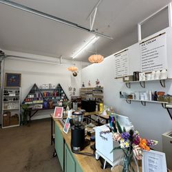 Kin + Pod - Such a cute, cozy space!