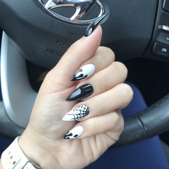 Fine Touch Nails - Halloween nails! - Nail Salons Near Me - Belleville, New Jersey
