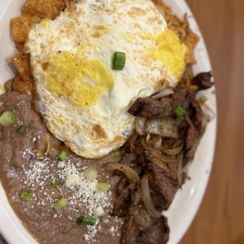 Loaded Cafe Restaurants Lawndale - Carne Asada Chilaquiles Plate - Burgers Near Me - Lawndale, California