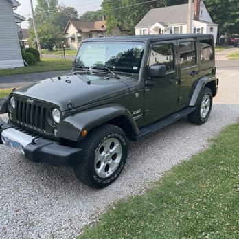 Clement Supercenter  - Used Car Dealers Near Me - Saint Charles, Missouri