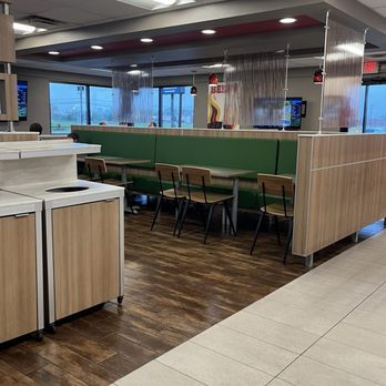 Burger King - Interior - Burgers Near Me - Seymour, Indiana Burger King - Interior - Burgers Near Me - Seymour, Indiana