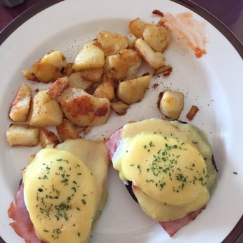 The Howling Rooster - Eggs benedict - Breakfast & Brunch Near Me - Buffalo, New York The Howling Rooster - Eggs benedict - Breakfast & Brunch Near Me - Buffalo, New York