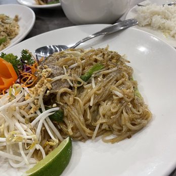 Pad Thai - Beef Pad Thai - Thai Near Me - Duluth, Georgia