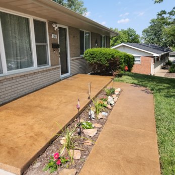 G E Elmore Contracting - Front porch, powerwashed and sealed - Masonry/Concrete Near Me G E Elmore Contracting - Front porch, powerwashed and sealed - Masonry/Concrete Near Me