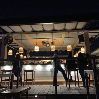 Astra - Center bar - Mediterranean Near Me - Miami, Florida