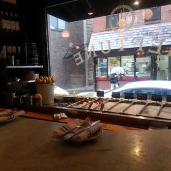 Neptune Oyster - Seafood Near Me - Boston, Massachusetts
