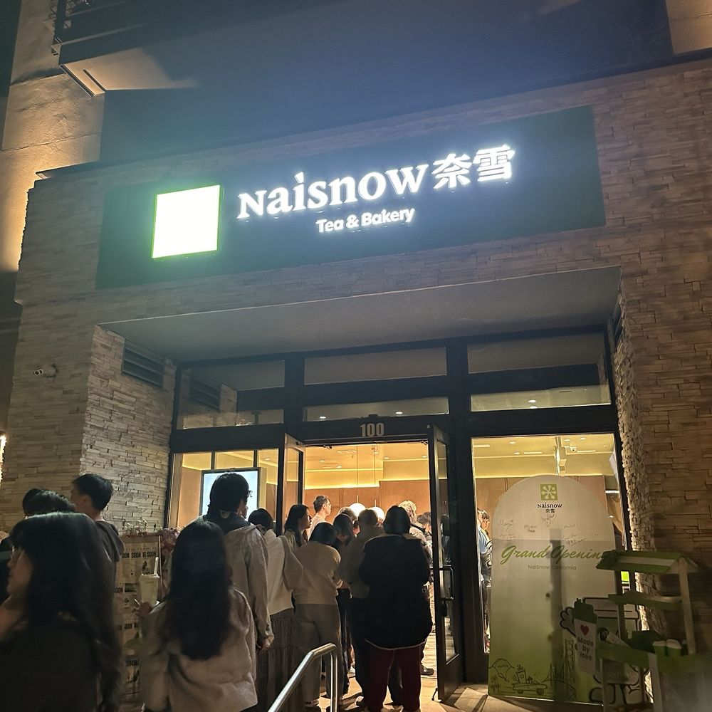 Naisnow Tea & Bakery - Outside - Bakeries Near Me - Cupertino, California Naisnow Tea & Bakery - Outside - Bakeries Near Me - Cupertino, California