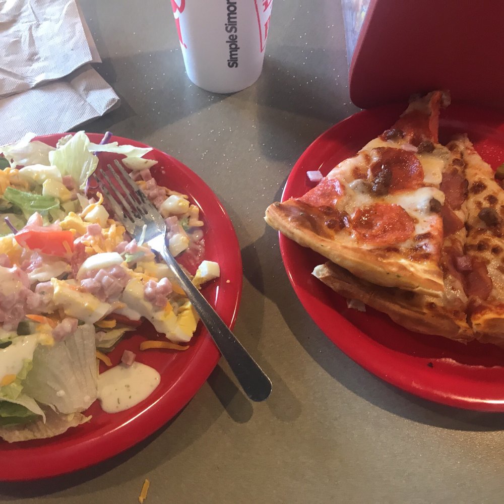 Simple Simon's Pizza - Owasso - I decided to try their lunch buffet today. The pizza was cold the salad bar was decent. - Pizza Near Me - Owasso, Oklahoma Simple Simon's Pizza - Owasso - I decided to try their lunch buffet today. The pizza was cold the salad bar was decent. - Pizza Near Me - Owasso, Oklahoma