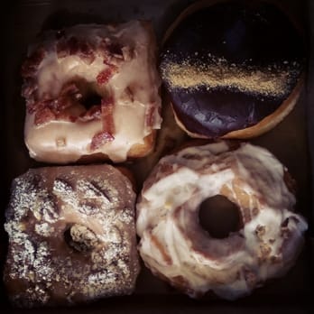 Clyde @ Vincent Van Doughnut - Maple bacon, cheesecake, lemon poppy seed, and French toast - Food Trucks Near Me Clyde @ Vincent Van Doughnut - Maple bacon, cheesecake, lemon poppy seed, and French toast - Food Trucks Near Me