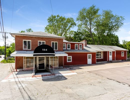 PATRICIA WILLIAMS - WILLIAM RAVEIS - Updated February 2026 - 67 Photos ...