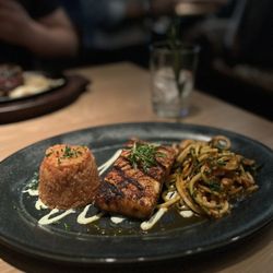 CARVE American Grille - Central Austin - Salmon verdad