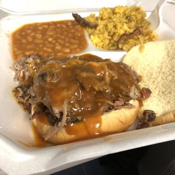 FAT Gs BBQ & Catering - Bbq pulled pork sandwich, baked beans , rib-tip perlo rice - Food Trucks Near Me - Williston, Florida
