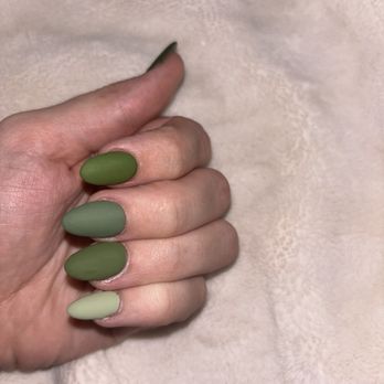 Nail Essence Salon & Spa - Nail Salons Near Me - Morton Grove, Illinois