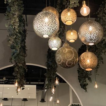 Ammatoli - Lights and ambiance - Mediterranean Near Me - Long Beach, California