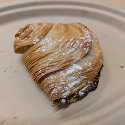 @endoedibles on Instagram 12/05/24  Sfogliatelle