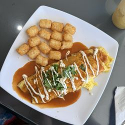 Mike & BB's - Chilaquil omelette