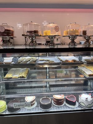 Buttercup BakeShop by null