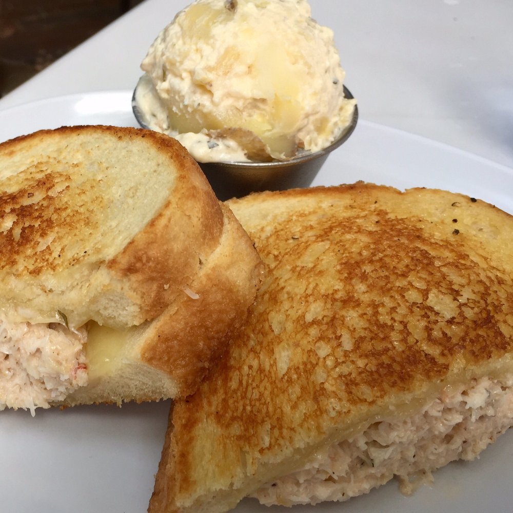 Brix Brine - Crab melt - Seafood Near Me - Ogunquit, Maine