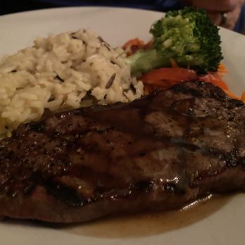 Wildfire Grillhouse - NY strip - Steakhouses Near Me - Niagara Falls, Ontario