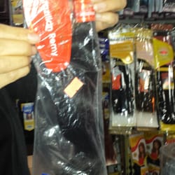 Rejoy - This is NOT Brazilian hair!! Stay away unless you like throwing away your money.