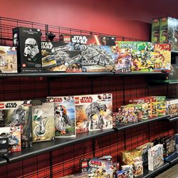 Bricks and Minifigs Brentwood